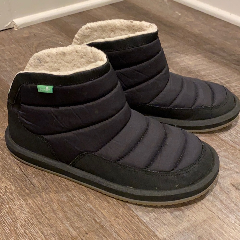 Sanuk Neo Puff Women’s Slippers